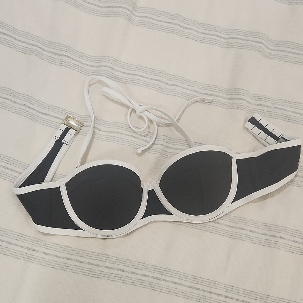 Victoria's Secret Black and White Bikini Top